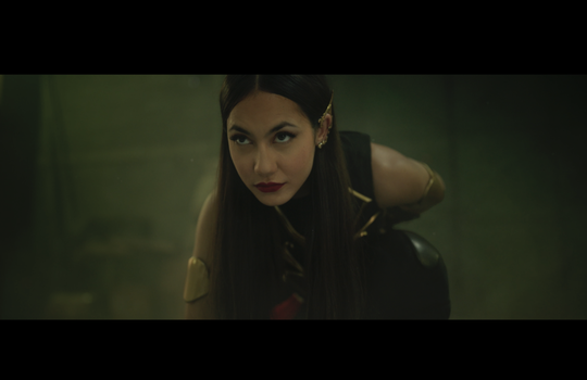 Pevita Pearce Pancarkan Aura Garang Nan Menawan Sebagai Jagoan di Teaser “Sri Asih”