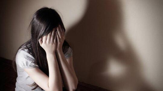 Fenomena Suami Tega 'TAWARKAN' Istri Kepada Pria Lain Demi Uang, Apa Kata Psikolog ?