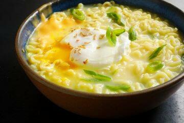 8 Makanan Tengah Malam Terfavorit. Solusi Untuk Mengatasi Lapar Di Tengah Malam!