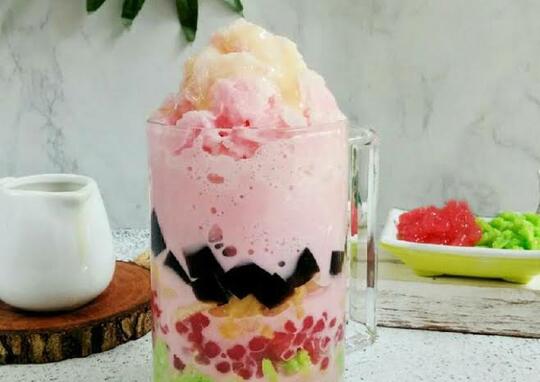 7 Minuman Es Khas Indonesia Yang Segar Dan Murah. Cuaca Panas Enaknya Minum Es Gan!