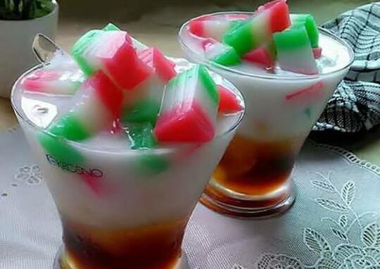 7 Minuman Es Khas Indonesia Yang Segar Dan Murah. Cuaca Panas Enaknya Minum Es Gan!