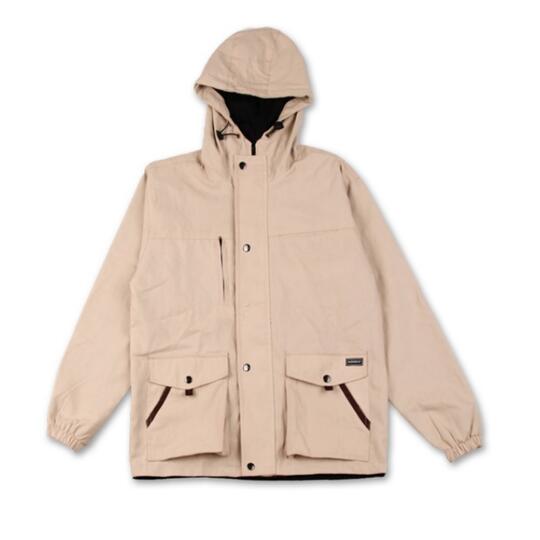 14 Rekomendasi Jaket Parka Brand Lokal, Bikin Tampil Makin Kece