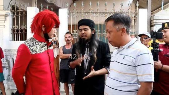 Dukun Ilmu Ghaib, Kalau Gak Cabul Ya Nipu! Benarkah Seperti Itu?