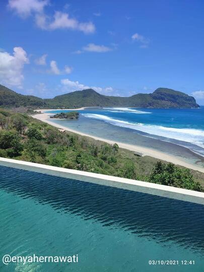 Sekongkang, Destinasi Liburan Pantai yang Asyik Untuk Happy dan Menyepi