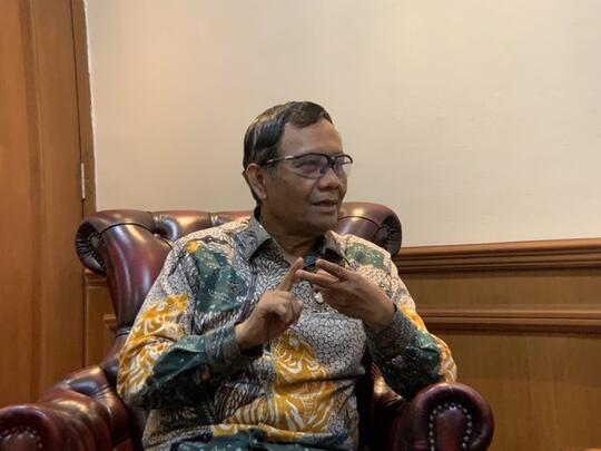 Tampar Sikap Mahfud MD yang Dahului Polri, Komisi III: Menko Itu Menteri Koordinator