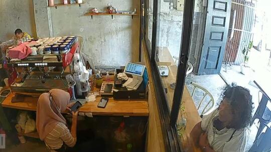 Penjaga Cafe dan Toko Wajib Waspada, Pencuri Modus Pembeli Sedang Beraksi Merajalela