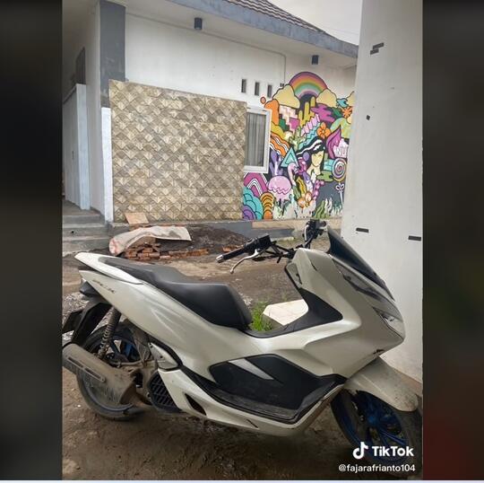 Kok Bisa, Kerja di Indomaret Kerja 3 Tahun, Punya Iphone, Motor Gede, dan Dua Usaha?