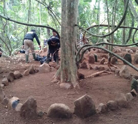 Heboh, Penemuan Circle Stone Di Tasikmalaya Bisa Buat Warga Internetan Gratis!