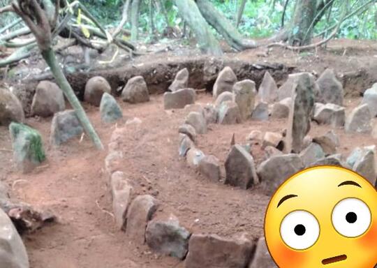 Heboh, Penemuan Circle Stone Di Tasikmalaya Bisa Buat Warga Internetan Gratis!