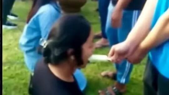 Viral Lomba Makan Es Krim di HUT Kemerdekaan RI, Tuai Kecaman karena Menjurus Porno