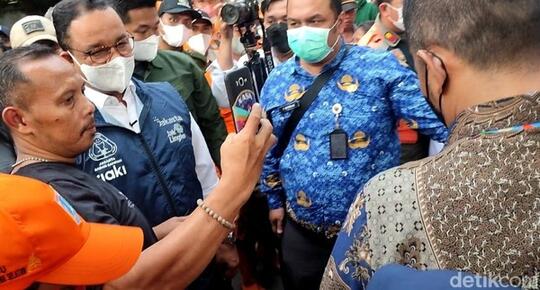 Di Acara Pajak, Anies Diteriaki 'Calon Presiden Ganteng Banget Sih!