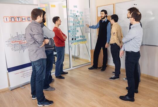 Meeting Meetingnya anak UIUX Designer