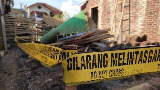 Rumah Dihancurkan Karena Tak Bayar Hutang! Inilah Bahayanya Berhutang!