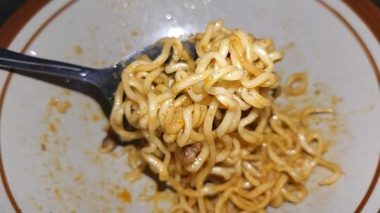 Review Indomie Kebab Rendang, Terobosan Baru Di Dunia Mi Instan