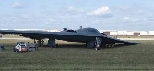 B-2 'Spirit of Georgia' Kembali ke Tempat Kelahirannya Untuk Melakukan Perbaikan