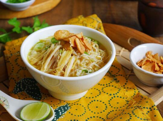 MENGUAK SEJARAH DALAM SEMANGKUK SOTO