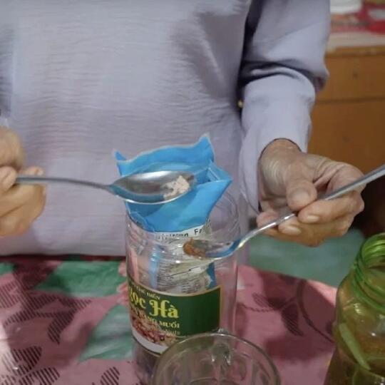 41 Tahun Hanya Konsumsi Air, Nenek Ini Tetap Sehat. Apa Nggak Laper?