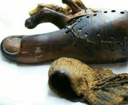 16 Penemuan Barang-Barang Tertua Di Dunia, Beberapa Ada Yang Konyol!