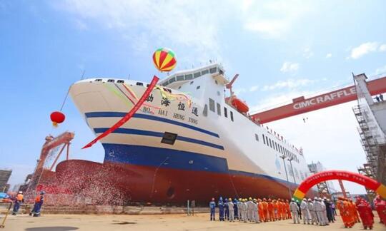 Nekad dan Berbahaya, China Lakukan Latihan Pendaratan Amfibi dengan Kapal Ferry Sipil