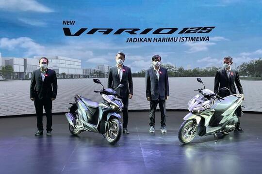 Pilih New Vario 2023 Atau Vario Lawas Sebelumnya?