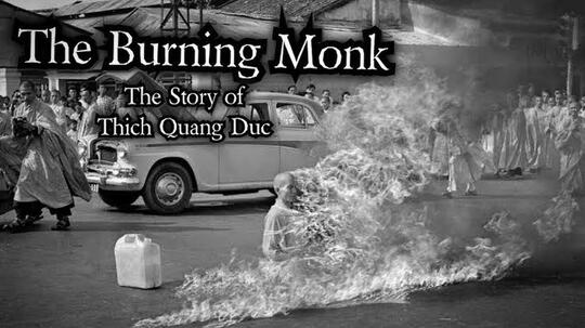 Sejarah Thich Quang Duc, Biksu Yang Bakar Diri Dalam Aksi Protes!