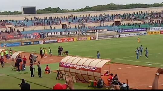 Belajar Tragedi Kanjuruhan, Berikut Tips Menonton Sepakbola yang Aman di Stadion