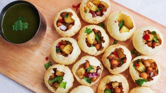 5 Makanan Vrindavan Paling Enak Dan Terkenal Di Dunia, Minat Coba?