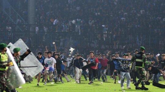 Kronologi 127 Suporter Meninggal Dunia usai Laga Arema vs Persebaya di