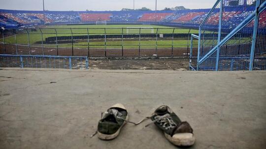Stadion Kanjuruhan Rusak Usai Kerusuhan Maut