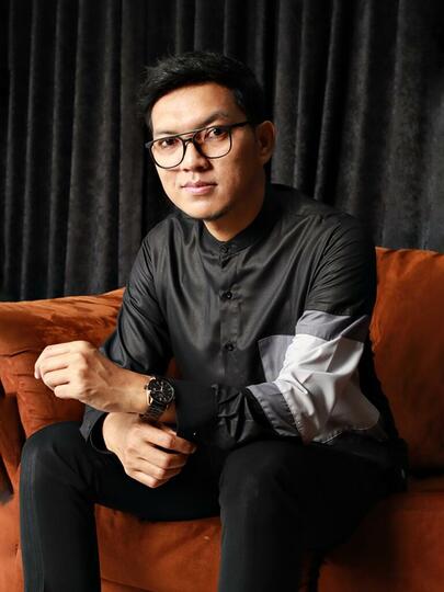 4 TIPS TAMPIL ELEGAN DAN MEWAH MESKI SUDAH MENJADI SEORANG AYAH