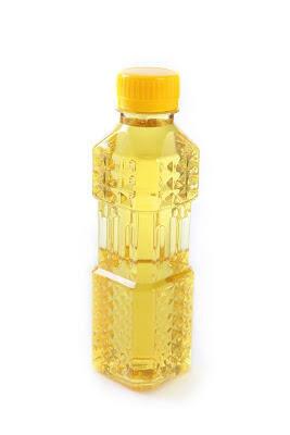 Inilah Alasan Kenapa Botol Air Mineral Selalu Ada Lengkungannya (Nyadar Nggak, Gan?)