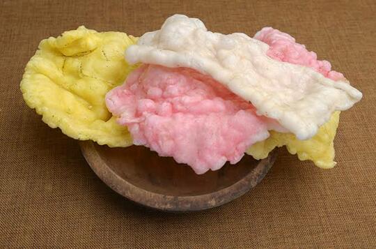 7 Jenis Kerupuk Khas Indonesia Terfavorit Versi TS! Kamu Suka Yang Mana Gan?