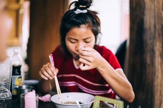 Masyarakat Cina Mulai Hidup Dengan Berhemat! Barang Mewah Pun Banyak Dijual