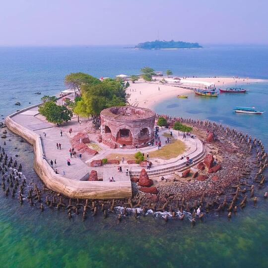 Pesona Keindahan Alam Wisata Pulau Seribu