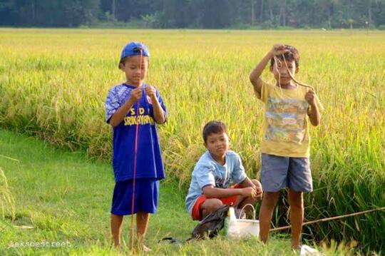 Ngebolang Versi Saia Zaman Bocil 90an, Kamu Ngalamin Juga?