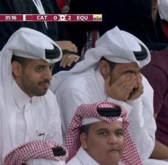 Baru Pertengahan Match, Fans Qatar Tiba-Tiba Meninggalkan Stadion Karena Ini