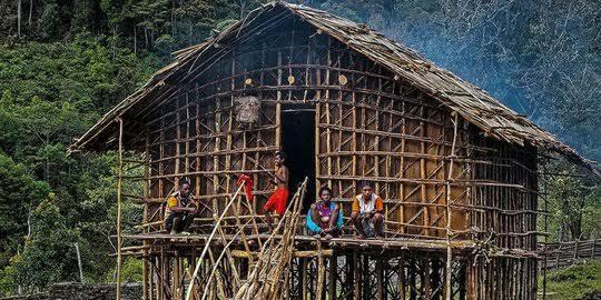 Hampir Terlupakan, Berikut 5 Rumah Adat Indonesia yang Dirancang Anti Gempa Bumi