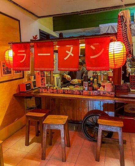 Menikmati Japanese Street Food Ambience Di Kota Solo