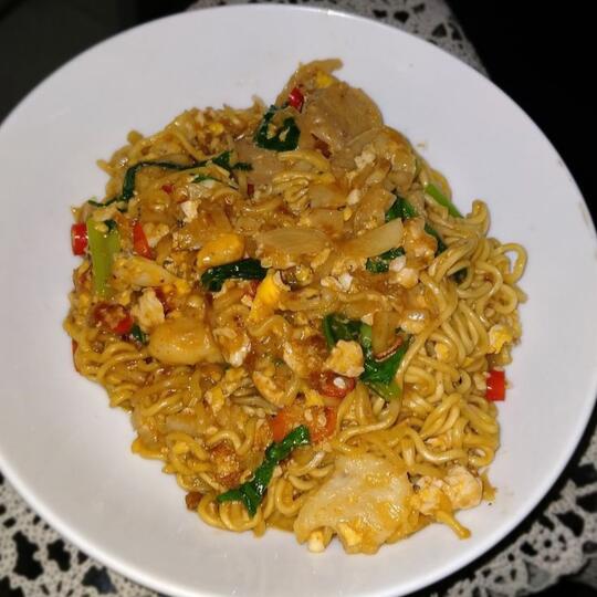 Bosen Makan Indomie Gitu-Gitu Aja? Bikin Kreasi Indomie Yuk! Berikut 5 Resepnya!
