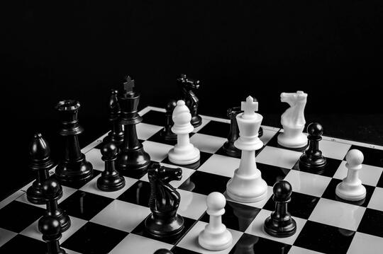 Dari Mana Olahraga Catur Berasal? Cari Tahu Sejarahnya di Sini!