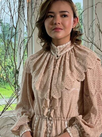 Cantik Itu Seperti Apa?