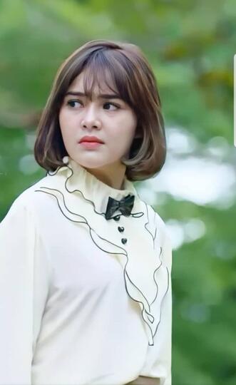 Cantik Itu Seperti Apa?