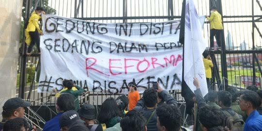 Turis Asing Enggan Ke Indonesia Setelah Disahkannya RKUHP Terbaru! Pariwisata Anjlok?