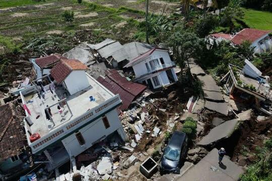 Mengapa Akhir-akhir Ini Banyak Gempa? Ternyata Ini Penyebabnya!