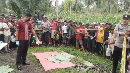 Pria Ini Tertawa Setelah Bunuh Istri Sirinya, The Real Psikopat Gan!