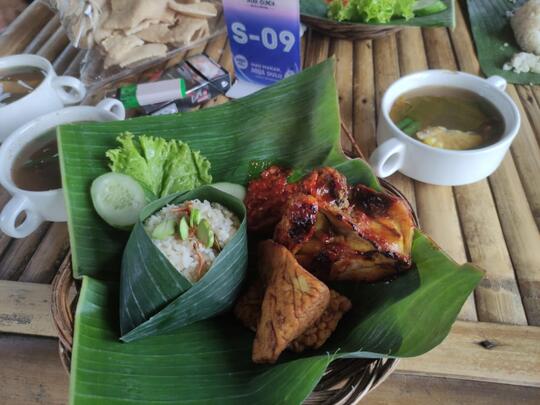 Mau Yang Kampungan? Ke Sini Aja! Sunda Banget