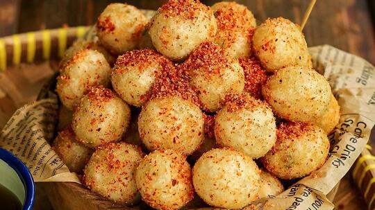 Tahu Nggak? Kalo Gak Semua yang Bulat Itu Bakso dan Gak Selamanya Bakso Itu Bulat