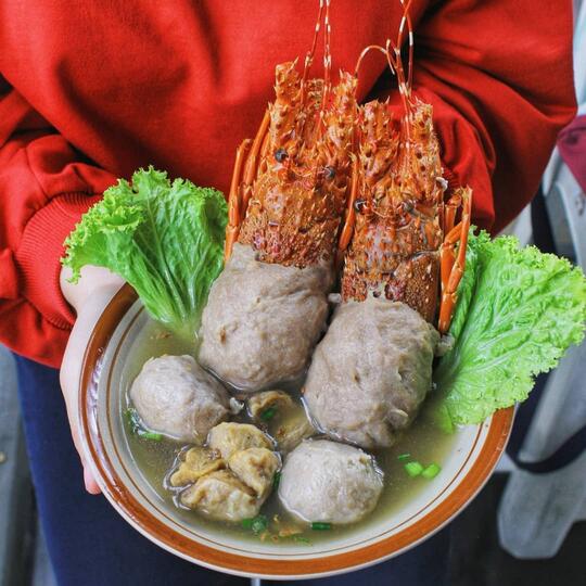 Tahu Nggak? Kalo Gak Semua yang Bulat Itu Bakso dan Gak Selamanya Bakso Itu Bulat
