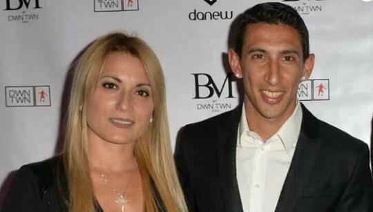 Isi Pesan WhatsApp Di Maria Jelang Final Piala Dunia! Bikin Terharu Gan!