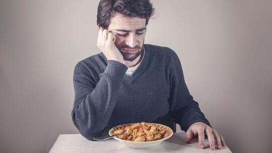 Tahu Mitos Makan Tidak Habis Bisa Bikin Ayam Mati? Ada Pesan Penting Dibaliknya